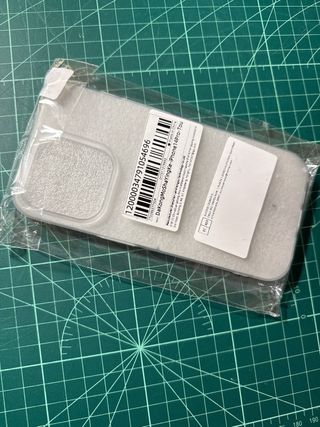 Funda iPhone 14 Pro Transparente Sin Abrir