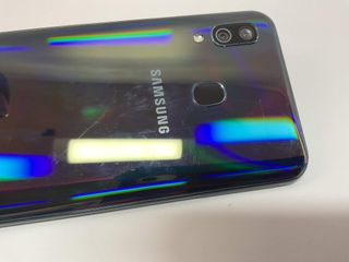 samsung galaxy a40 64gb 4ram