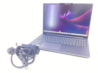 pc portatil lenovo 83hs
