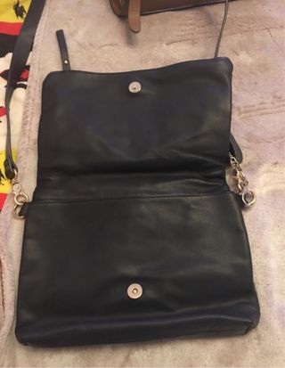 Bolso Amichi Azul con pompón