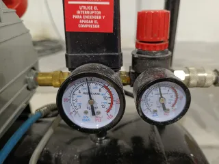 Compresor de Aire CEVIK PRO 50VZ 3HP