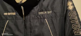 Chaqueta deportiva con capucha Errea