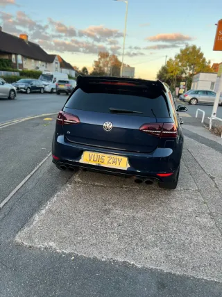 Volkswagen Golf-r  2015