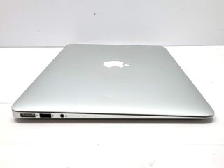 portatil apple apple macbook air core i5 1.6 13 (2015) (a1466)