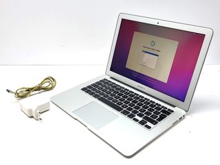 portatil apple apple macbook air core i5 1.6 13 (2015) (a1466)