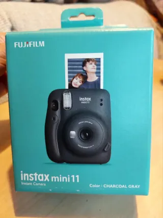 Cámara Fujifilm Instax Mini 11 Negra