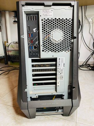 PC Gamer i7‐9700K + GTX 1660 SUPER