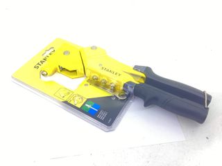 remachadora stanley 6mr77