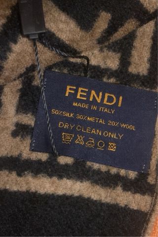 Bufanda Fendi FF Roma Nueva