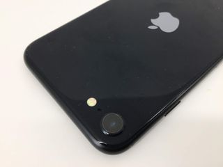 apple iphone se (2022) 64gb