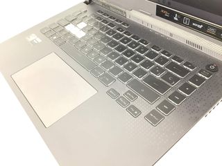 pc portatil asus rog strix e15