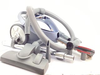 aspirador sin bolsa ufesa as 3016e