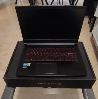 Portatil MSI i5-11400H RTX 3050 windows 11