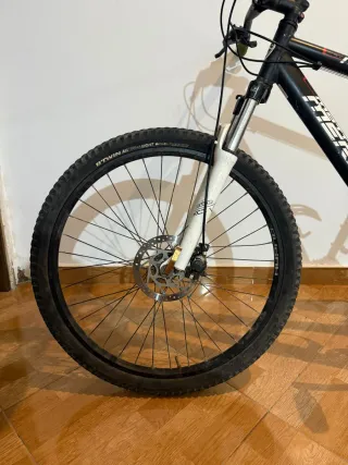 Bicicleta Merida Matts Negra