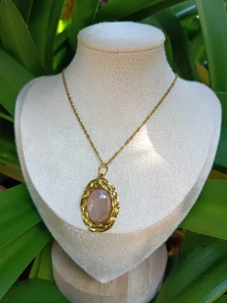 Collar pétalo de Orquídea natural con resina