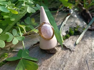 Anillo pétalo orquídea encapsulada