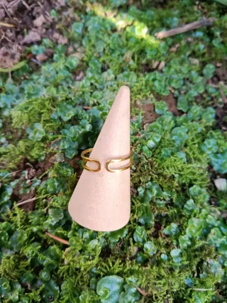Anillo pétalo orquídea encapsulada
