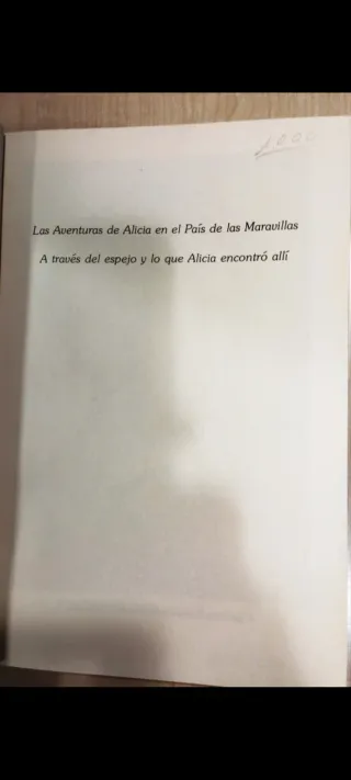 Cuento "Las aventuras de Alicia", de Lewis Carrol.