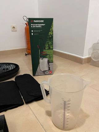 Lote Macetas, Platos y Demás