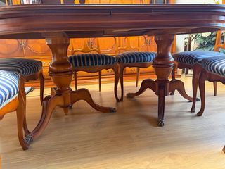 Mesa extensible y 6 sillas madera