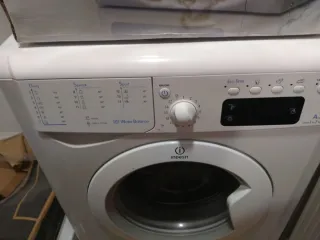Lavadora Indesit casi nuevau