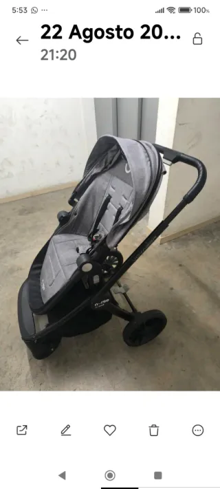 Cochecito de bebé gris