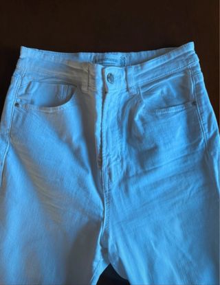 Pantalones Stradivarius blancos talla 38