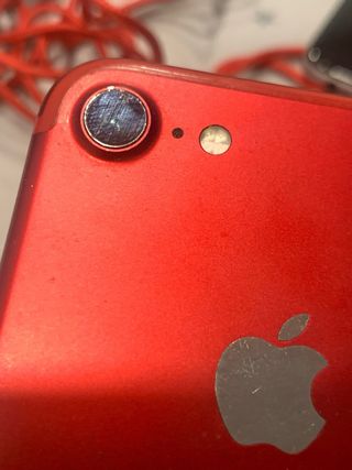 iPhone 7 128GB Rojo + funda.