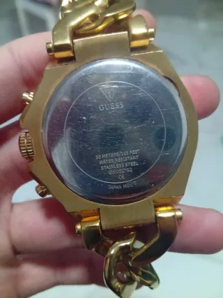 Reloj Guess Dorado con Cristales