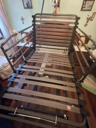 Cama geriátrica 5 posiciones, como nueva