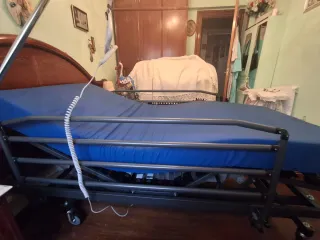 Cama geriátrica 5 posiciones, como nueva