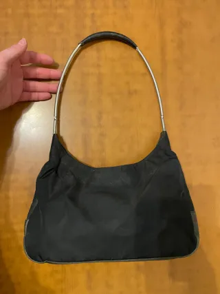 Bolso Prada Nylon Negro Mango Rígido