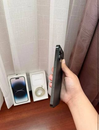 iPhone 14 Pro Max + Accesorios (Negro)