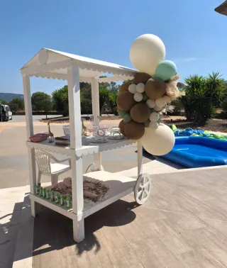 Carrito de madera para eventos