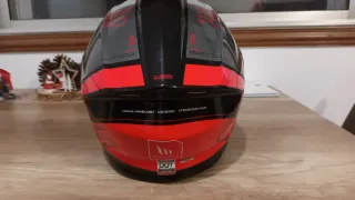 Casco de moto homologado