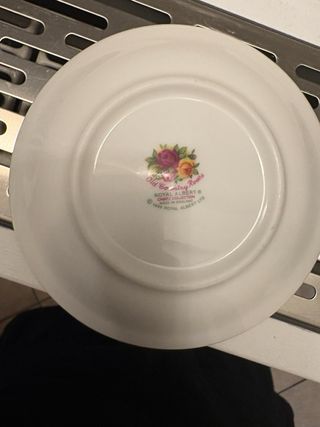 Royal Albert Petite Four Tazza e Sottotazza