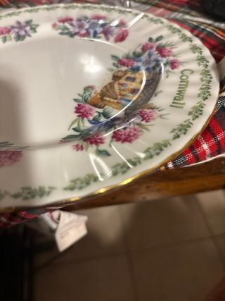 Piatto decorativo Royal Albert Cornwall
