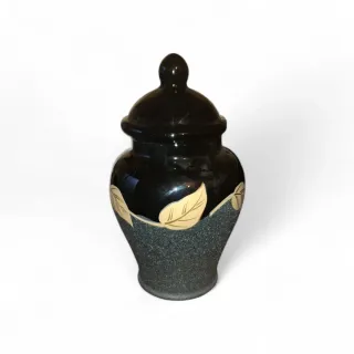 Contenitore in ceramica nero e oro