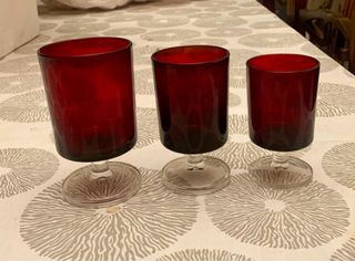 Copas de vino rojas francesas