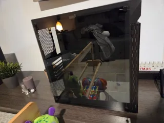 Caja PC Gigabyte Transparente