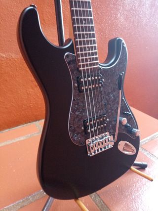 Guitarra Tenson HH Stratocaster modificada