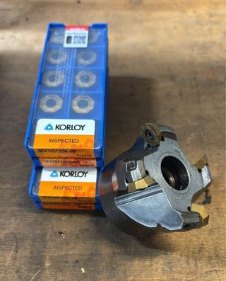 Fresa SECO R220.43-0050-05 + 40 inserti KORLOY