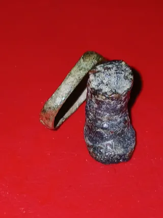 sortija y pieza figura  Romana  IMPERIO ROMANO