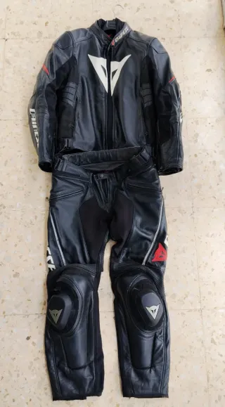 Mono Dainese 2 piezas Talla 50 Laguna Evo