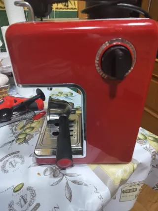 Cafetera Vintage Roja