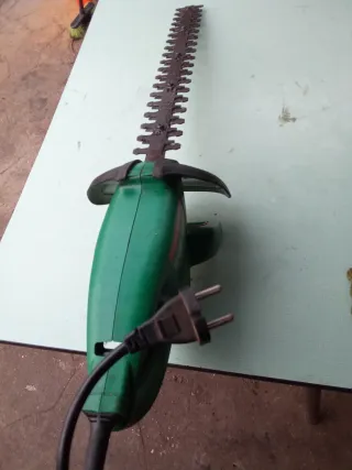 Cortasetos Black & Decker GT350 51cm