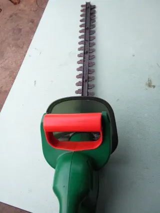 Cortasetos Black & Decker GT350 51cm