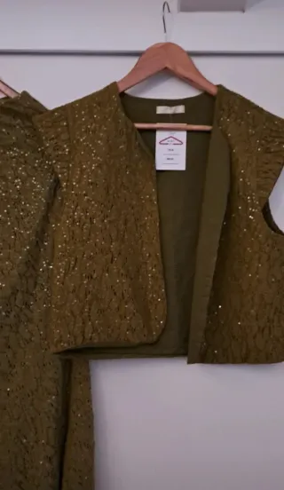 Conjunto falda y chaleco lentejuelas