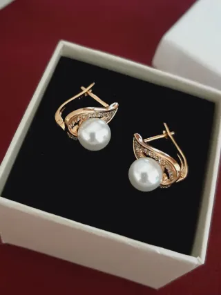 Pendientes perla blanca y circonitas gold filled