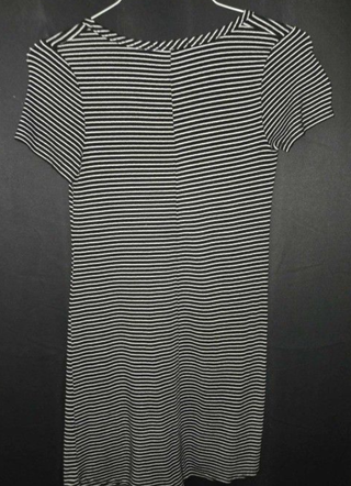 Vestido camiseta rayas blanco y negro Talla XS